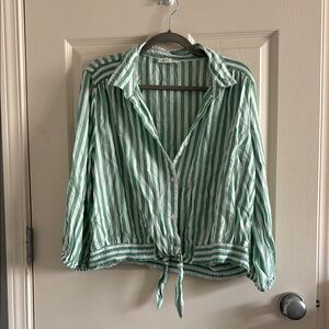 Beachlunchlounge Green and White Tie Front Button Down Shirt